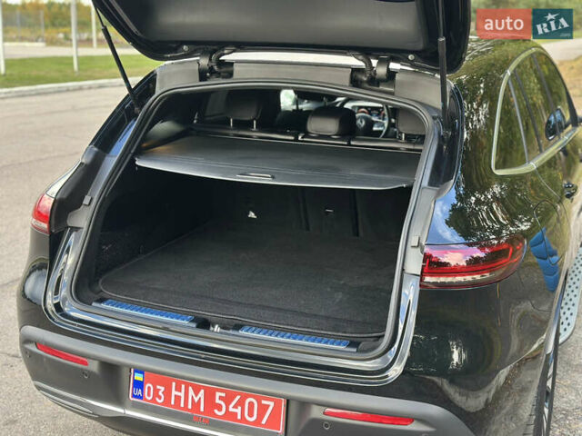 Черный Мерседес EQC, объемом двигателя 0 л и пробегом 65 тыс. км за 38800 $, фото 81 на Automoto.ua