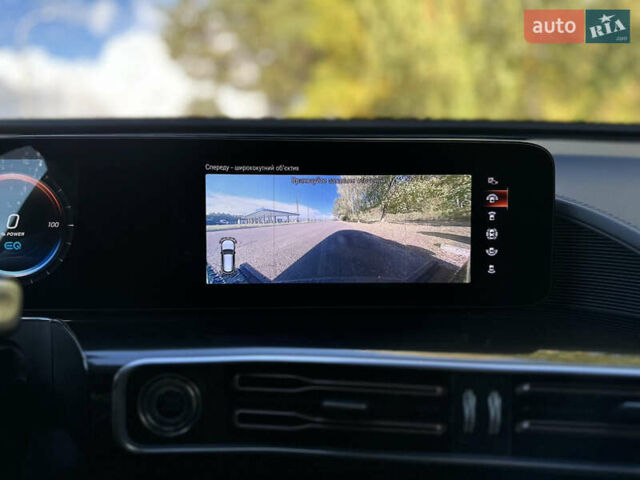 Черный Мерседес EQC, объемом двигателя 0 л и пробегом 65 тыс. км за 38800 $, фото 168 на Automoto.ua