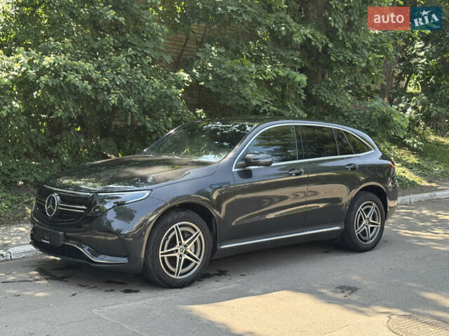 Чорний Мерседес EQC, об'ємом двигуна 0 л та пробігом 69 тис. км за 36900 $, фото 1 на Automoto.ua
