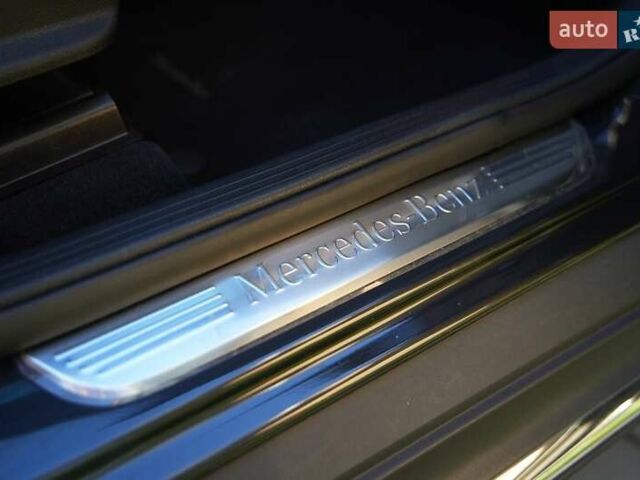 Черный Мерседес EQC, объемом двигателя 0 л и пробегом 78 тыс. км за 33900 $, фото 49 на Automoto.ua