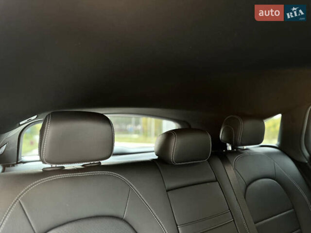 Черный Мерседес EQC, объемом двигателя 0 л и пробегом 65 тыс. км за 38800 $, фото 78 на Automoto.ua