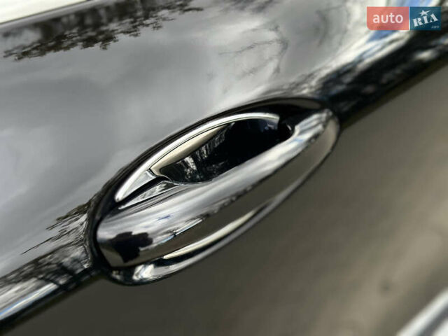 Черный Мерседес EQC, объемом двигателя 0 л и пробегом 65 тыс. км за 38800 $, фото 91 на Automoto.ua