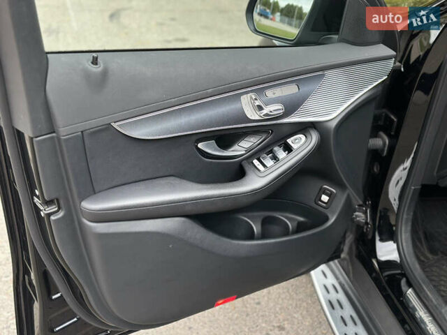 Черный Мерседес EQC, объемом двигателя 0 л и пробегом 65 тыс. км за 38800 $, фото 46 на Automoto.ua