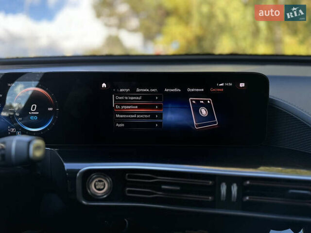 Черный Мерседес EQC, объемом двигателя 0 л и пробегом 65 тыс. км за 38800 $, фото 158 на Automoto.ua