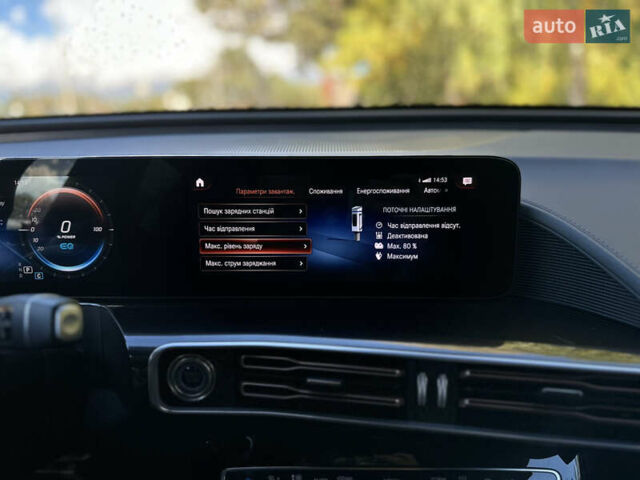 Черный Мерседес EQC, объемом двигателя 0 л и пробегом 65 тыс. км за 38800 $, фото 133 на Automoto.ua
