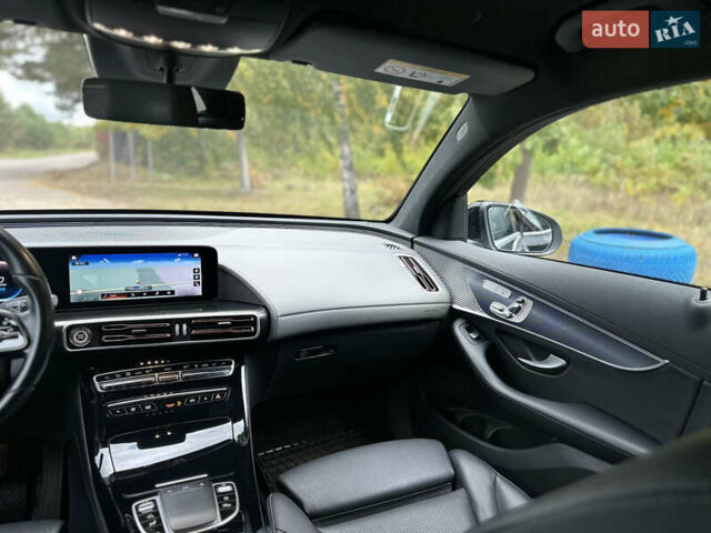 Черный Мерседес EQC, объемом двигателя 0 л и пробегом 65 тыс. км за 38800 $, фото 36 на Automoto.ua