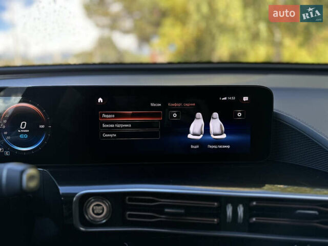 Черный Мерседес EQC, объемом двигателя 0 л и пробегом 65 тыс. км за 38800 $, фото 131 на Automoto.ua