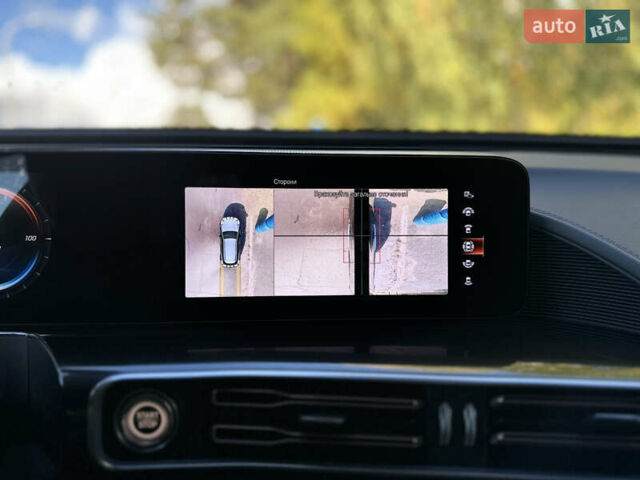 Черный Мерседес EQC, объемом двигателя 0 л и пробегом 65 тыс. км за 38800 $, фото 167 на Automoto.ua