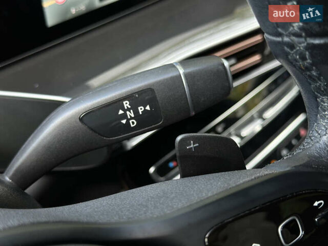 Черный Мерседес EQC, объемом двигателя 0 л и пробегом 65 тыс. км за 38800 $, фото 64 на Automoto.ua