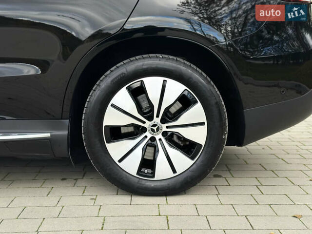Черный Мерседес EQC, объемом двигателя 0 л и пробегом 65 тыс. км за 38800 $, фото 7 на Automoto.ua