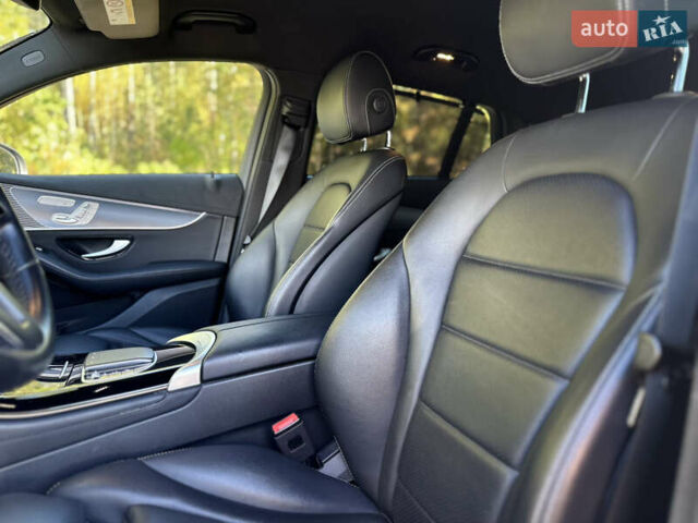 Черный Мерседес EQC, объемом двигателя 0 л и пробегом 65 тыс. км за 38800 $, фото 175 на Automoto.ua