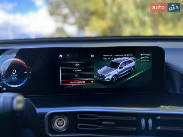 Черный Мерседес EQC, объемом двигателя 0 л и пробегом 65 тыс. км за 38800 $, фото 173 на Automoto.ua