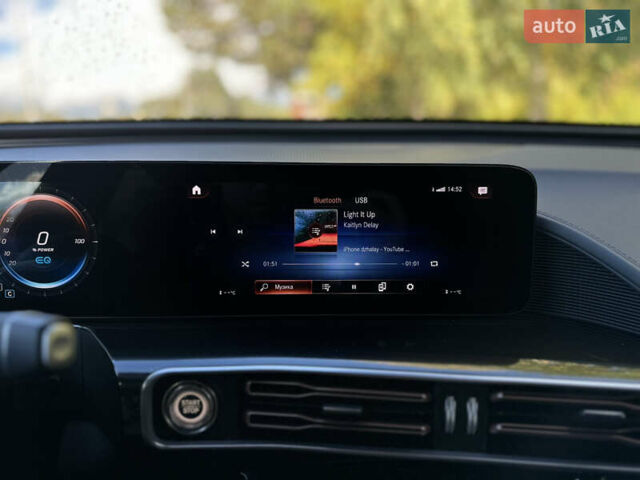 Черный Мерседес EQC, объемом двигателя 0 л и пробегом 65 тыс. км за 38800 $, фото 126 на Automoto.ua