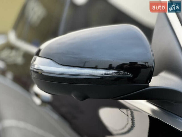 Черный Мерседес EQC, объемом двигателя 0 л и пробегом 41 тыс. км за 44000 $, фото 51 на Automoto.ua