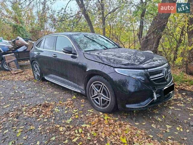 Черный Мерседес EQC, объемом двигателя 0 л и пробегом 41 тыс. км за 24750 $, фото 2 на Automoto.ua