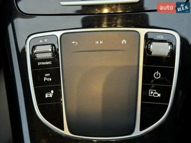 Чорний Мерседес EQC, об'ємом двигуна 0 л та пробігом 41 тис. км за 50000 $, фото 53 на Automoto.ua