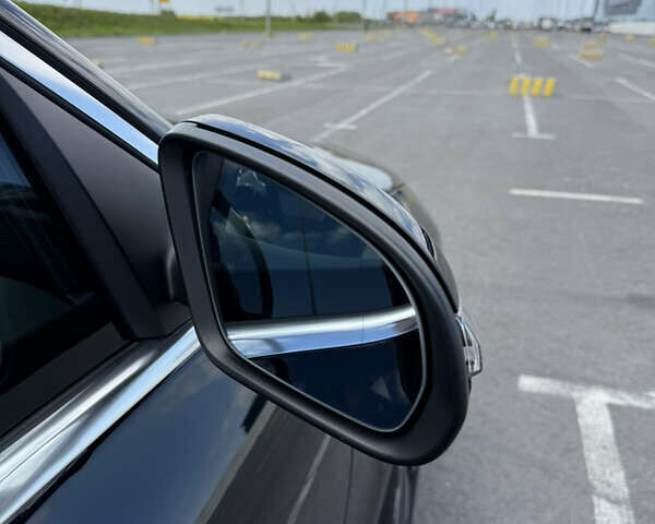 Чорний Мерседес EQC, об'ємом двигуна 0 л та пробігом 60 тис. км за 40400 $, фото 18 на Automoto.ua