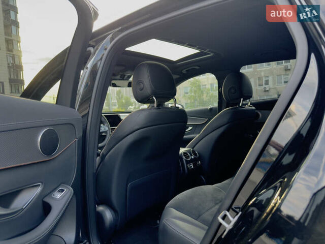 Черный Мерседес EQC, объемом двигателя 0 л и пробегом 16 тыс. км за 47500 $, фото 10 на Automoto.ua