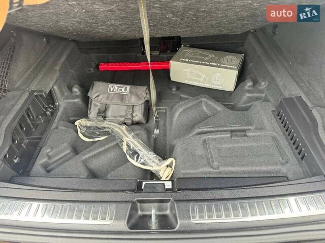 Черный Мерседес EQC, объемом двигателя 0 л и пробегом 41 тыс. км за 24750 $, фото 25 на Automoto.ua