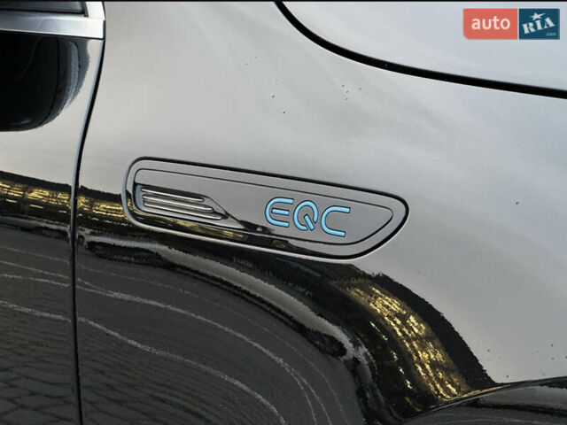 Чорний Мерседес EQC, об'ємом двигуна 0 л та пробігом 40 тис. км за 46000 $, фото 26 на Automoto.ua