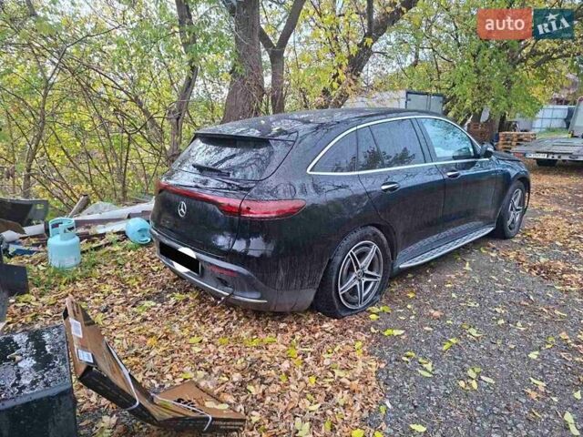 Черный Мерседес EQC, объемом двигателя 0 л и пробегом 41 тыс. км за 24750 $, фото 5 на Automoto.ua