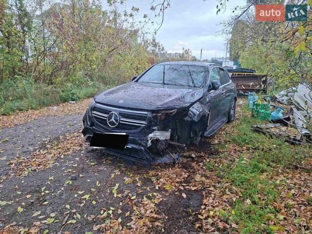 Черный Мерседес EQC, объемом двигателя 0 л и пробегом 41 тыс. км за 24750 $, фото 4 на Automoto.ua