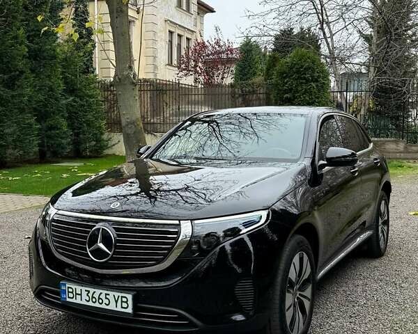 Чорний Мерседес EQC, об'ємом двигуна 0 л та пробігом 36 тис. км за 36900 $, фото 4 на Automoto.ua