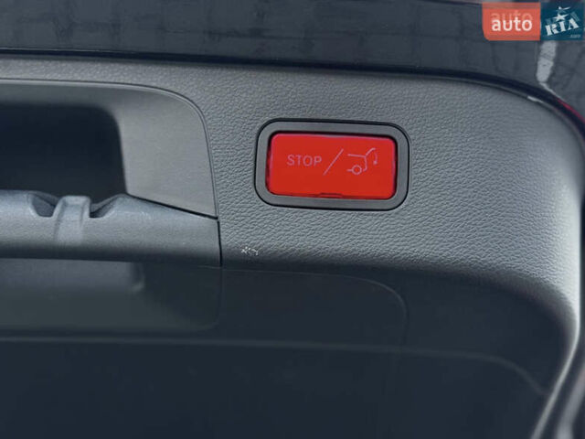 Чорний Мерседес EQC, об'ємом двигуна 0 л та пробігом 41 тис. км за 50000 $, фото 42 на Automoto.ua