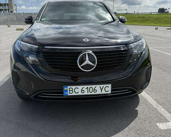 Чорний Мерседес EQC, об'ємом двигуна 0 л та пробігом 60 тис. км за 40400 $, фото 2 на Automoto.ua