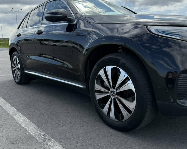 Чорний Мерседес EQC, об'ємом двигуна 0 л та пробігом 60 тис. км за 40400 $, фото 11 на Automoto.ua