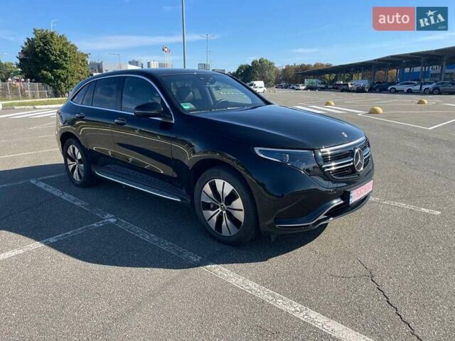 Чорний Мерседес EQC, об'ємом двигуна 0 л та пробігом 32 тис. км за 36900 $, фото 5 на Automoto.ua
