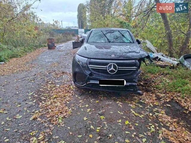 Черный Мерседес EQC, объемом двигателя 0 л и пробегом 41 тыс. км за 24750 $, фото 1 на Automoto.ua