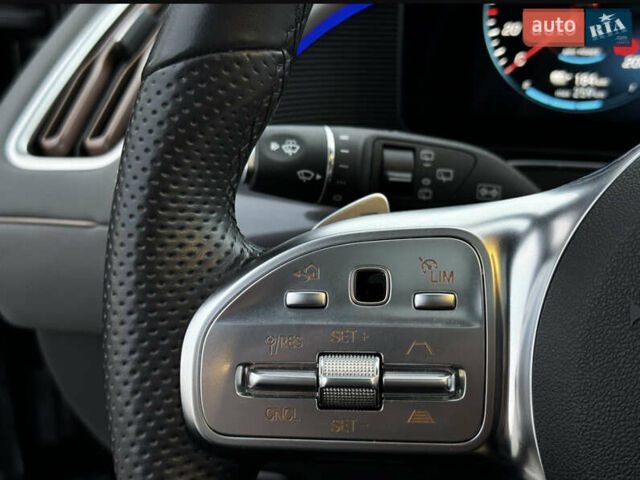 Чорний Мерседес EQC, об'ємом двигуна 0 л та пробігом 41 тис. км за 50000 $, фото 59 на Automoto.ua