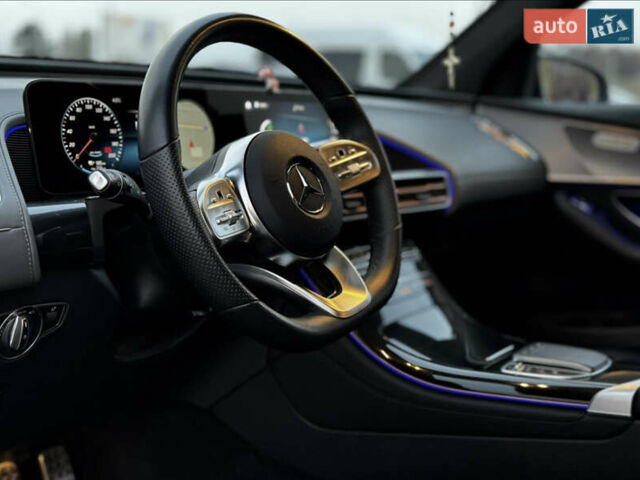 Черный Мерседес EQC, объемом двигателя 0 л и пробегом 41 тыс. км за 44000 $, фото 3 на Automoto.ua