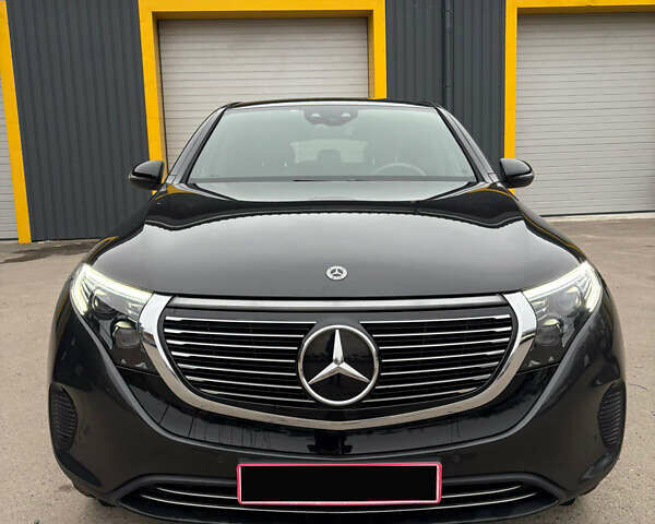 Черный Мерседес EQC, объемом двигателя 0 л и пробегом 27 тыс. км за 37800 $, фото 2 на Automoto.ua