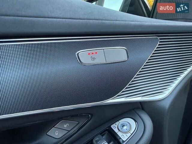 Черный Мерседес EQC, объемом двигателя 0 л и пробегом 2 тыс. км за 45000 $, фото 24 на Automoto.ua