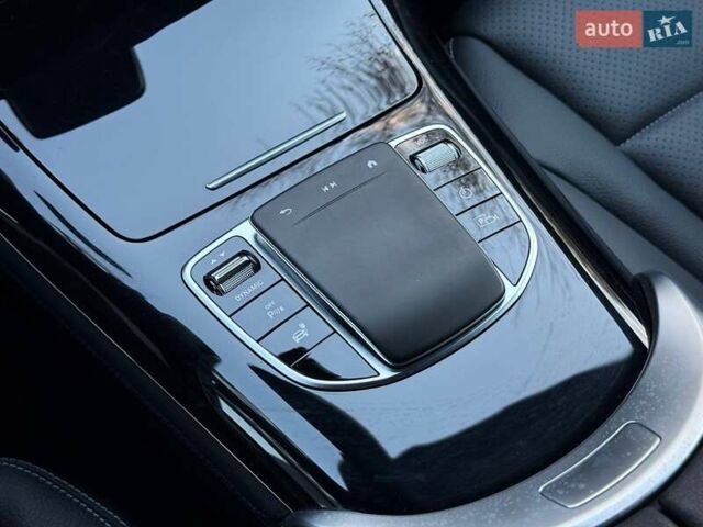 Черный Мерседес EQC, объемом двигателя 0 л и пробегом 2 тыс. км за 45000 $, фото 37 на Automoto.ua