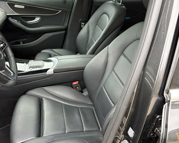 Черный Мерседес EQC, объемом двигателя 0 л и пробегом 27 тыс. км за 37800 $, фото 17 на Automoto.ua