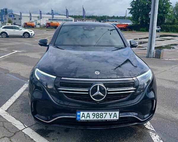 Черный Мерседес EQC, объемом двигателя 0 л и пробегом 29 тыс. км за 60000 $, фото 1 на Automoto.ua