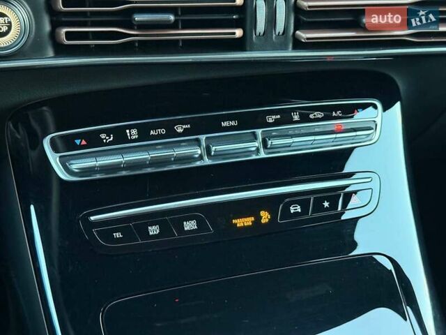 Черный Мерседес EQC, объемом двигателя 0 л и пробегом 2 тыс. км за 45000 $, фото 36 на Automoto.ua