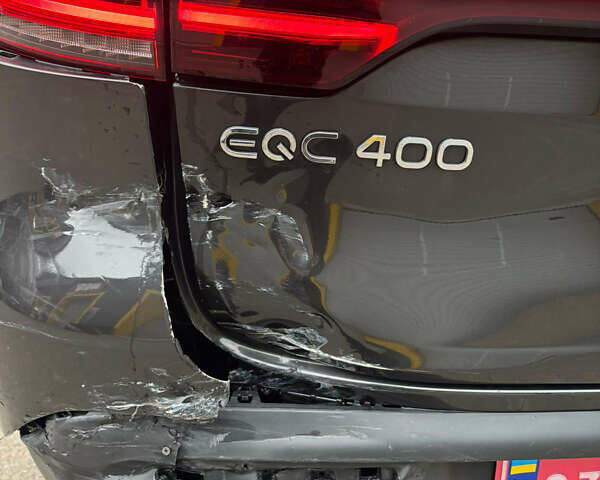 Черный Мерседес EQC, объемом двигателя 0 л и пробегом 27 тыс. км за 37800 $, фото 8 на Automoto.ua