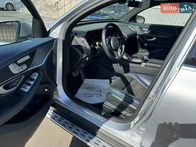 Мерседес EQC, объемом двигателя 0 л и пробегом 51 тыс. км за 29900 $, фото 3 на Automoto.ua