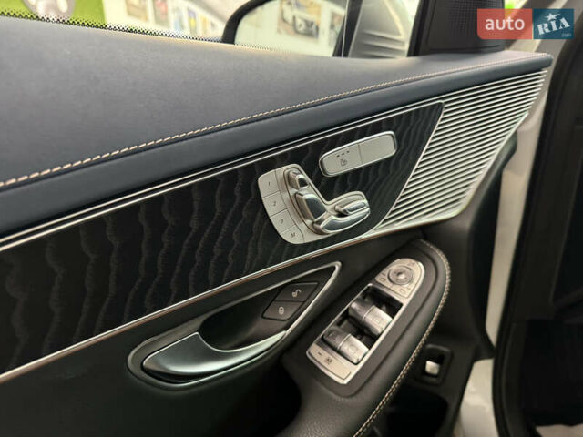 Мерседес EQC, объемом двигателя 0 л и пробегом 51 тыс. км за 29900 $, фото 9 на Automoto.ua