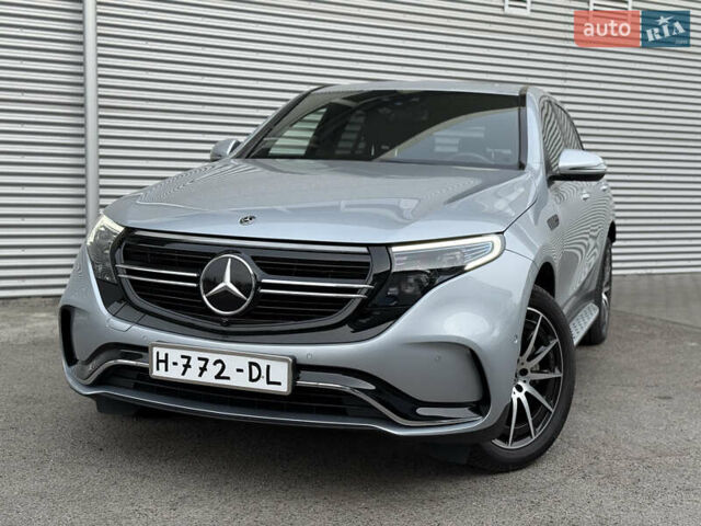 Сірий Мерседес EQC, об'ємом двигуна 0 л та пробігом 71 тис. км за 35850 $, фото 2 на Automoto.ua