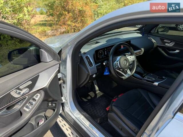 Сірий Мерседес EQC, об'ємом двигуна 0 л та пробігом 62 тис. км за 45500 $, фото 31 на Automoto.ua