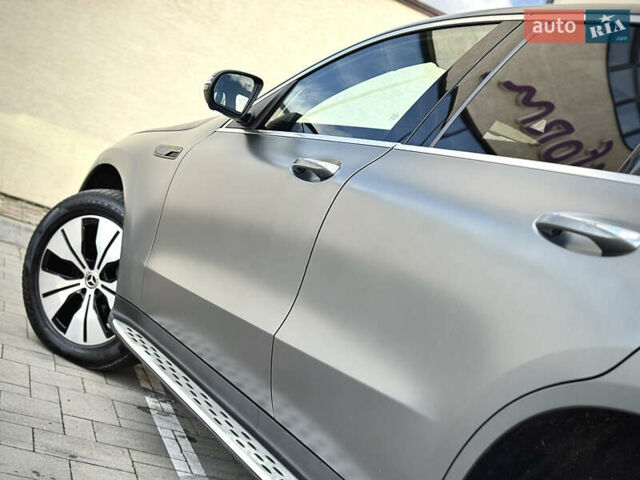 Серый Мерседес EQC, объемом двигателя 0 л и пробегом 118 тыс. км за 34999 $, фото 25 на Automoto.ua