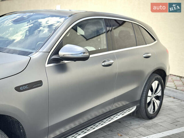 Серый Мерседес EQC, объемом двигателя 0 л и пробегом 118 тыс. км за 34999 $, фото 22 на Automoto.ua