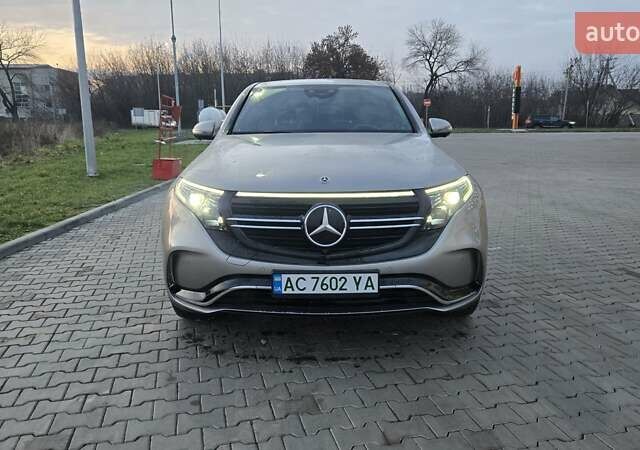 Серый Мерседес EQC, объемом двигателя 0 л и пробегом 111 тыс. км за 30850 $, фото 1 на Automoto.ua