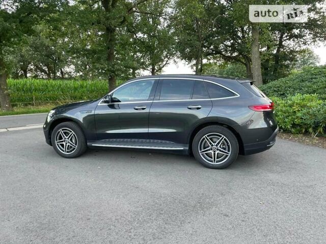 Серый Мерседес EQC, объемом двигателя 0 л и пробегом 124 тыс. км за 35699 $, фото 3 на Automoto.ua