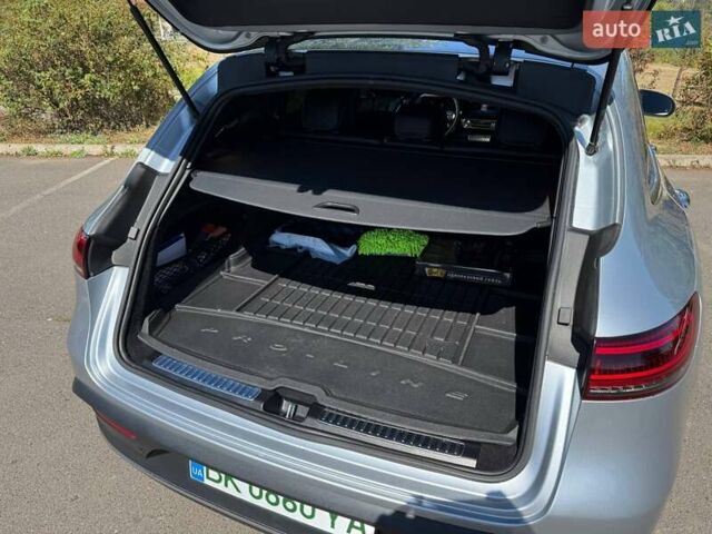 Сірий Мерседес EQC, об'ємом двигуна 0 л та пробігом 62 тис. км за 45500 $, фото 30 на Automoto.ua